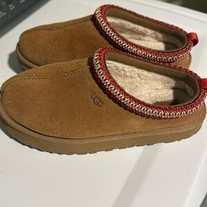 Ugg Tazz